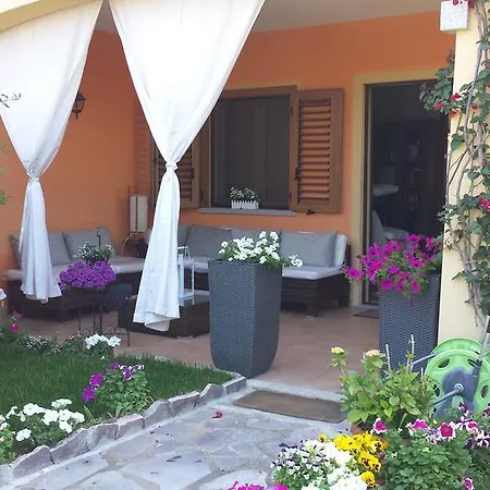 Casa vacanze Casa Con Giardino Olbia